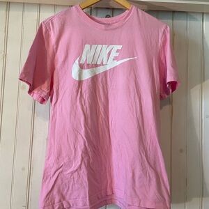 Unisex Nike Pink T-Shirt Size L